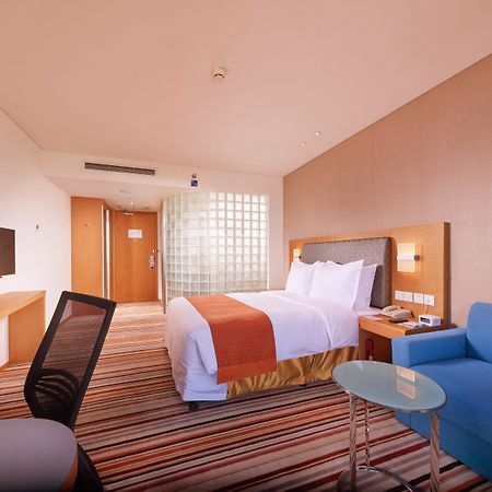 Holiday Inn Express Shanghai Jiading Industry Park By Ihg Kültér fotó