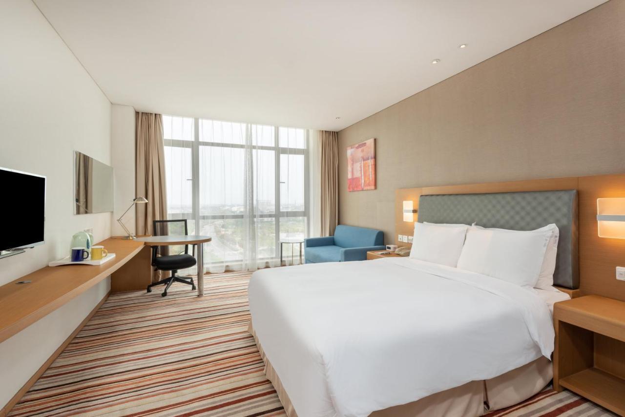 Holiday Inn Express Shanghai Jiading Industry Park By Ihg Kültér fotó