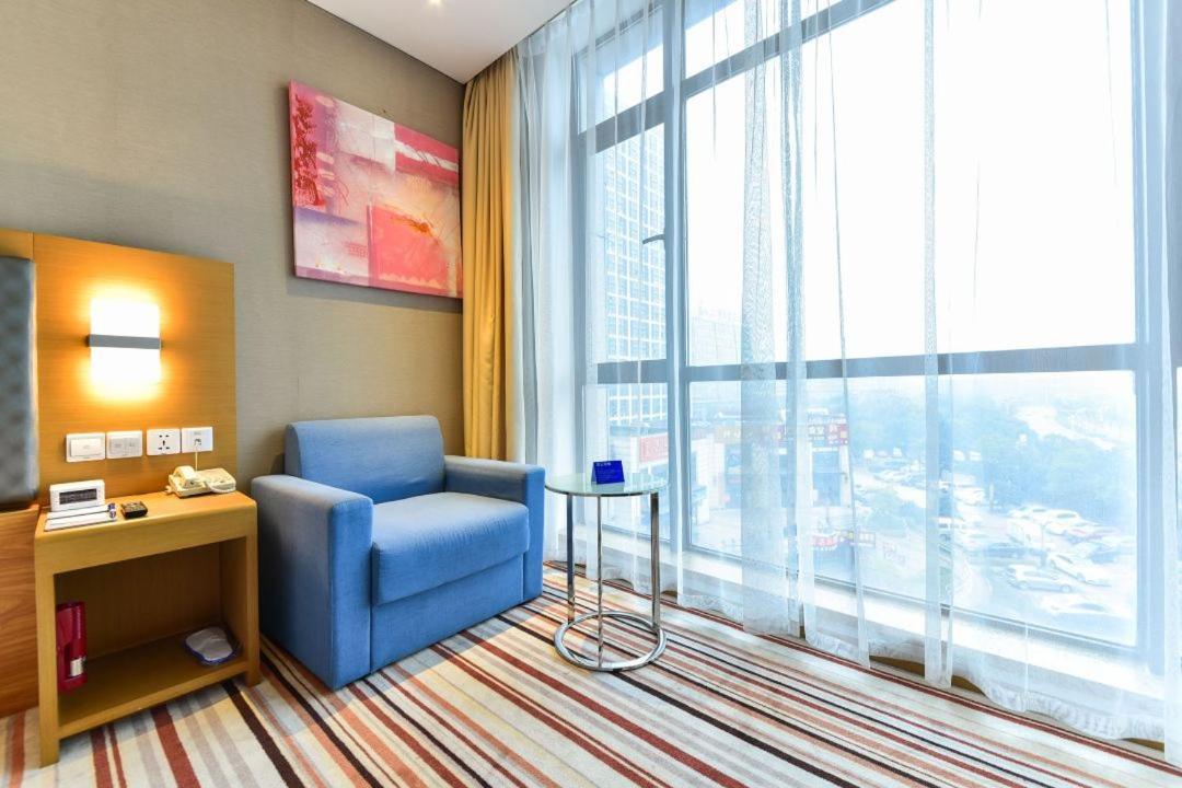 Holiday Inn Express Shanghai Jiading Industry Park By Ihg Kültér fotó